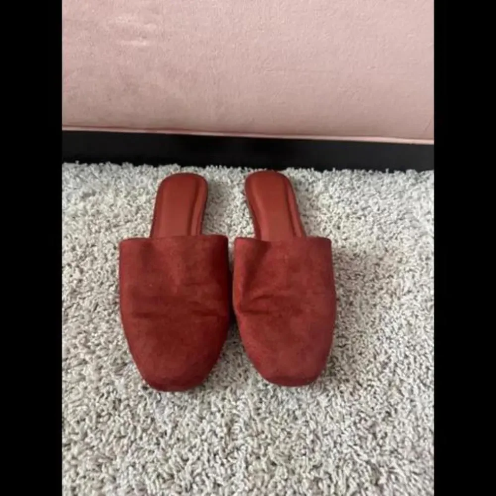 a new day suede like